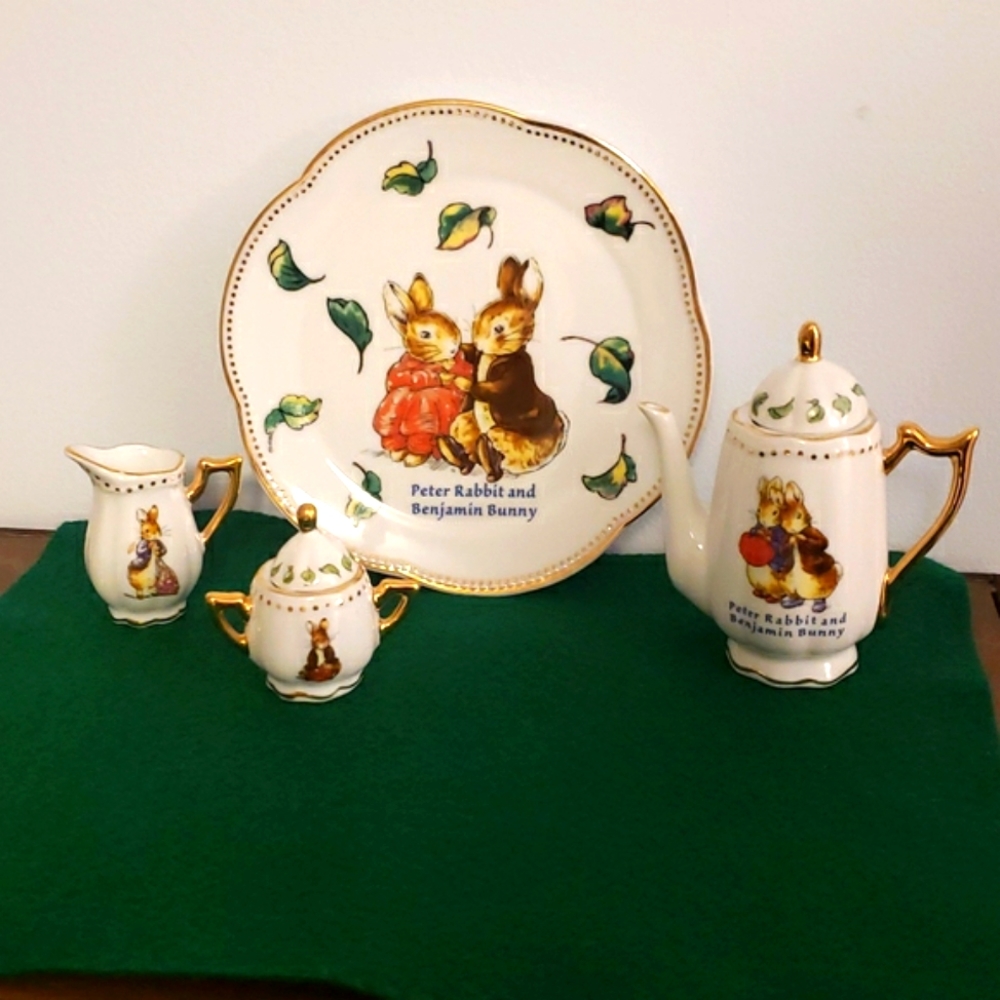 RARE Collectible Beatrix Potter Peter rabbit Tea Set - Picture 1 of 12